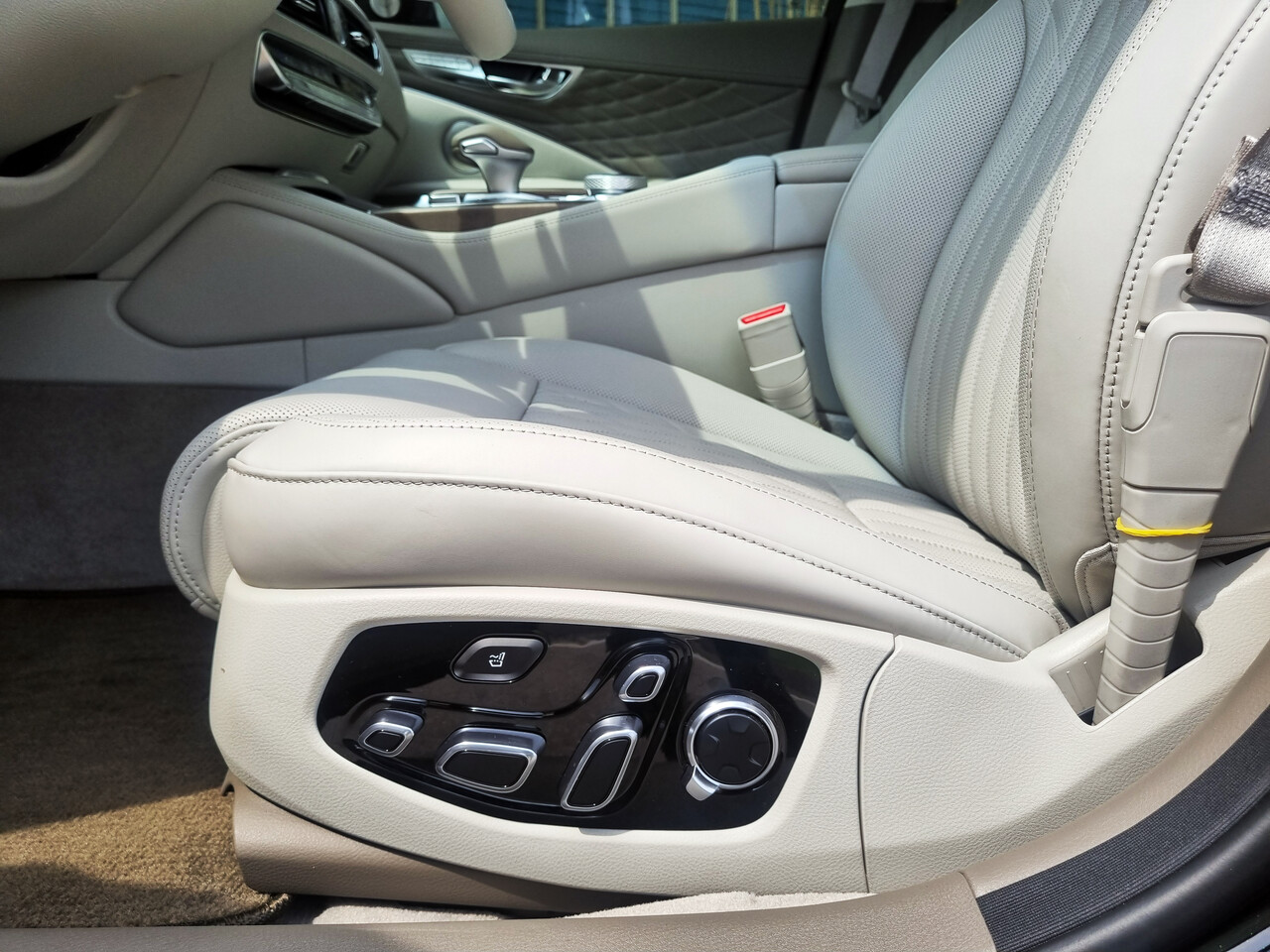 자동차 메모리 시트