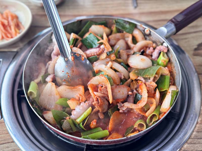 경주 남정부일기사식당 짬뽕 돼지낙지볶음
