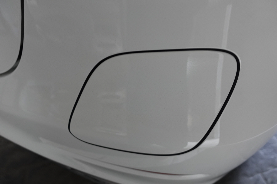 GLC 300e 쿠페 외부디자인 전기충전소켓