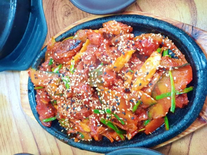 제-135회-식객-허영만-백반기행-남보라-경기-안산-오리-불고기-오리백숙-오리-숯불구이-산채정식-맛집-소개