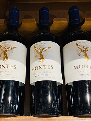 몬테스 클래식 시리즈 메를로 (Montes Classic Series Merlot)