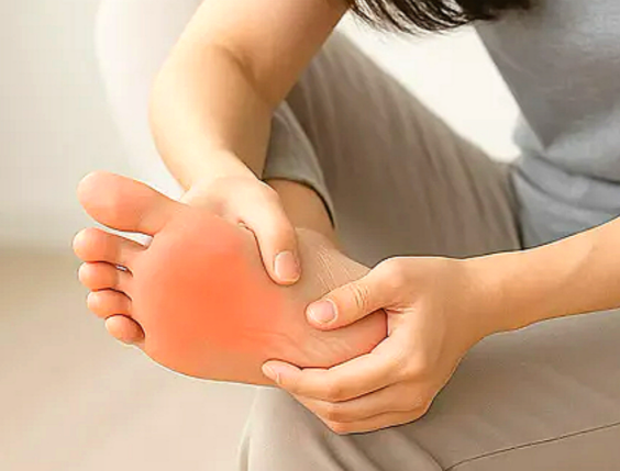 발바닥 통증 족저근막염