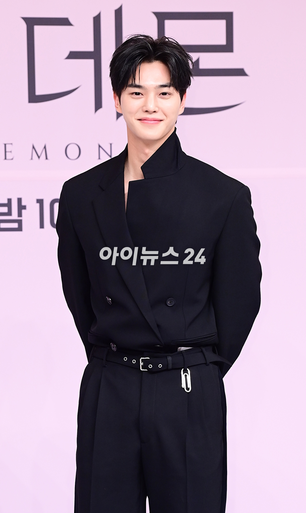 배우 송강이 24일 오후 서울 양천구 SBS에서 열린 SBS 새 금토드라마 '마이 데몬' 제작발표회에 참석하고 있다. [사진=정소희 기자]