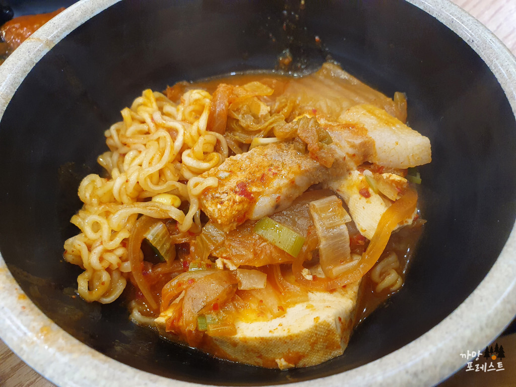 융건릉 안녕불백 김치찌개