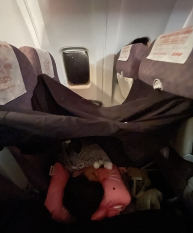 비행기에서-아기재우는-방법