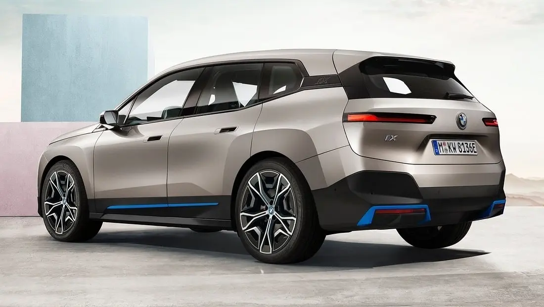 BMW iX xDrive50 가격 실구매가 모의견적 연비 제원 승차감 실내 디자인 인테리어 총정리