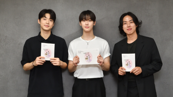 배우 윤산하&#44; 김강민&#44; 백성현이 &#39;수운잡방&#39;에 출연한다. [사진=와이드릴리즈㈜]