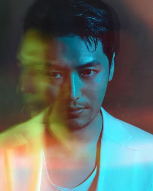 변요한 배우 프로필 드라마 영화 작품활동 열애 결혼 반려견 사진