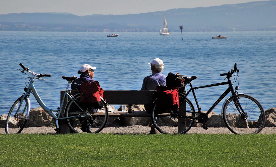 고령화 시대 노인들의 여가활동 사진
