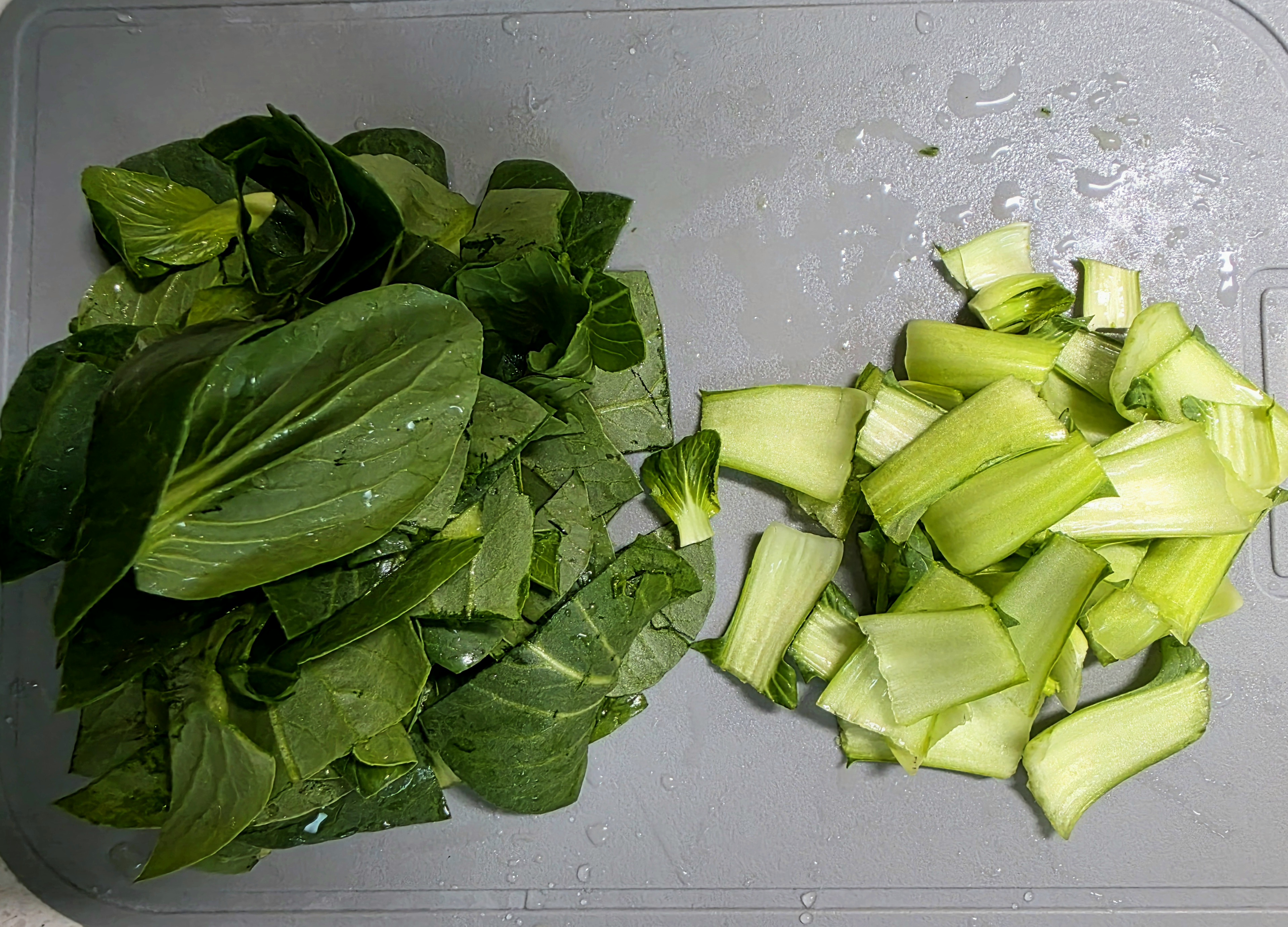 잎과-줄기를-분리합니다.