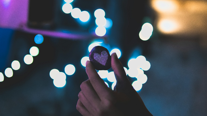 남자가 여자에게 호감 있을 때 보이는 행동