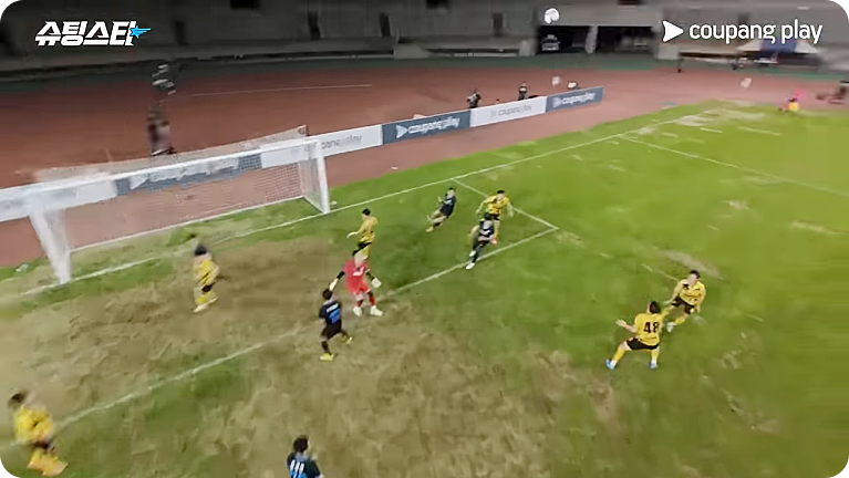 쿠팡 FC 슈팅스타 박지성 최용수