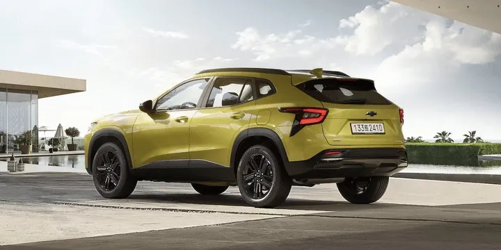 트랙스 크로스오버 측후면