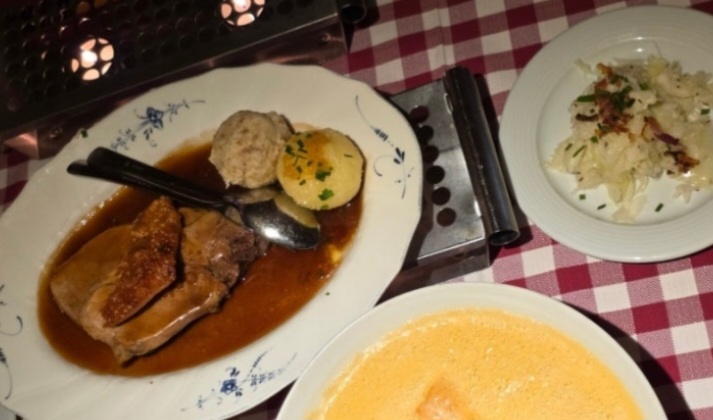 뮌헨 맛집 추천 : 시청사 지하의 레스토랑 '라츠켈러'