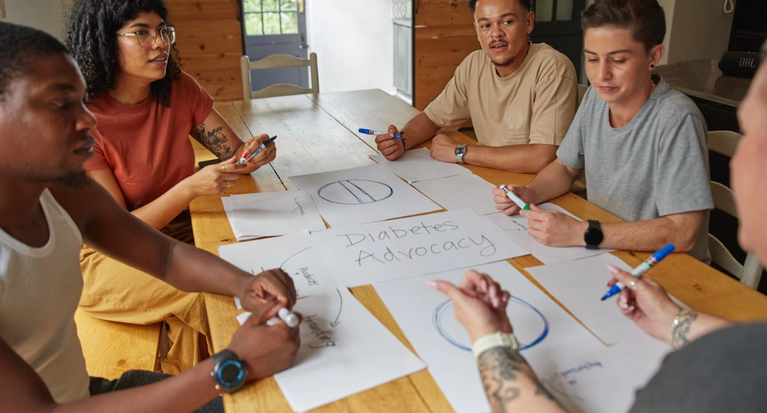 브레인스토밍 네번째 원칙 - 아이디어 결합 및 개선(Combine and improve ideas)'의 원칙