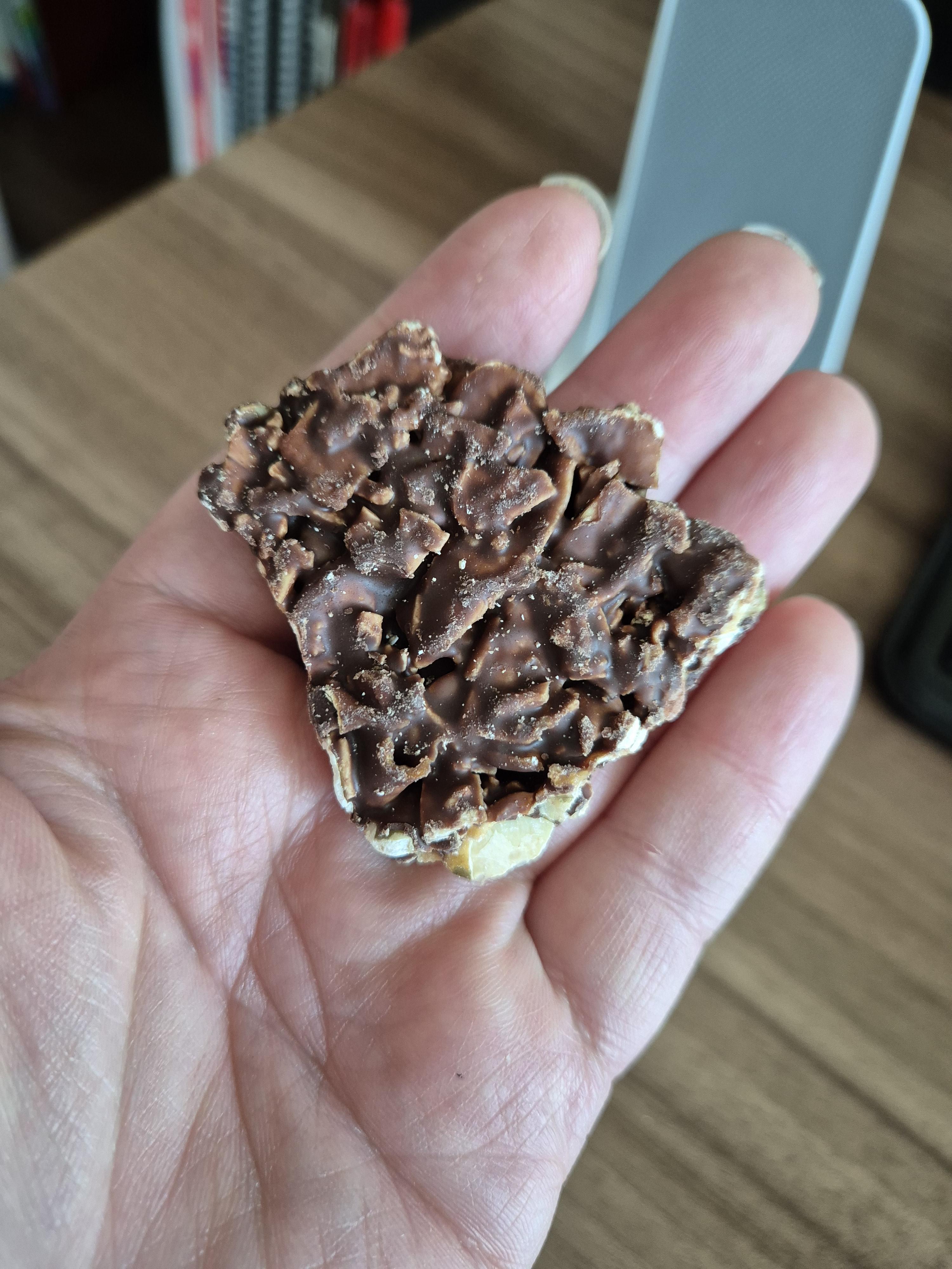 프로틴 너트 클러스터 초코 뒷면