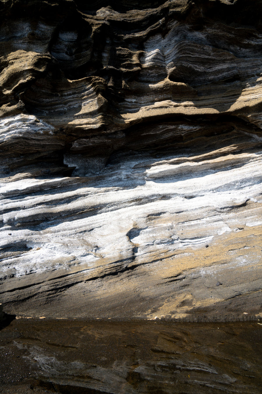 용머리 해안 절벽