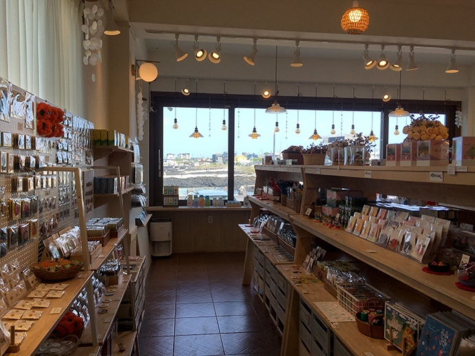 세화소품관-내부