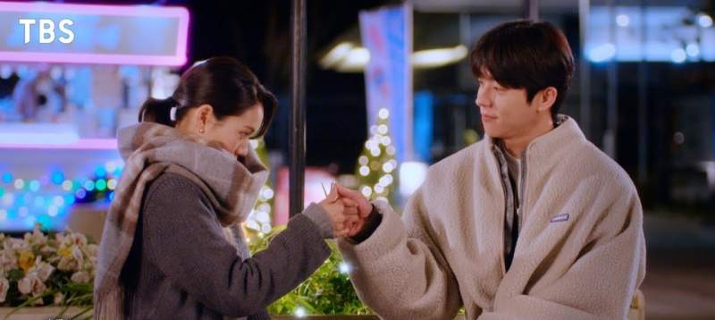 아이 러브 유에서 서로 손가락으로 약하는 장면