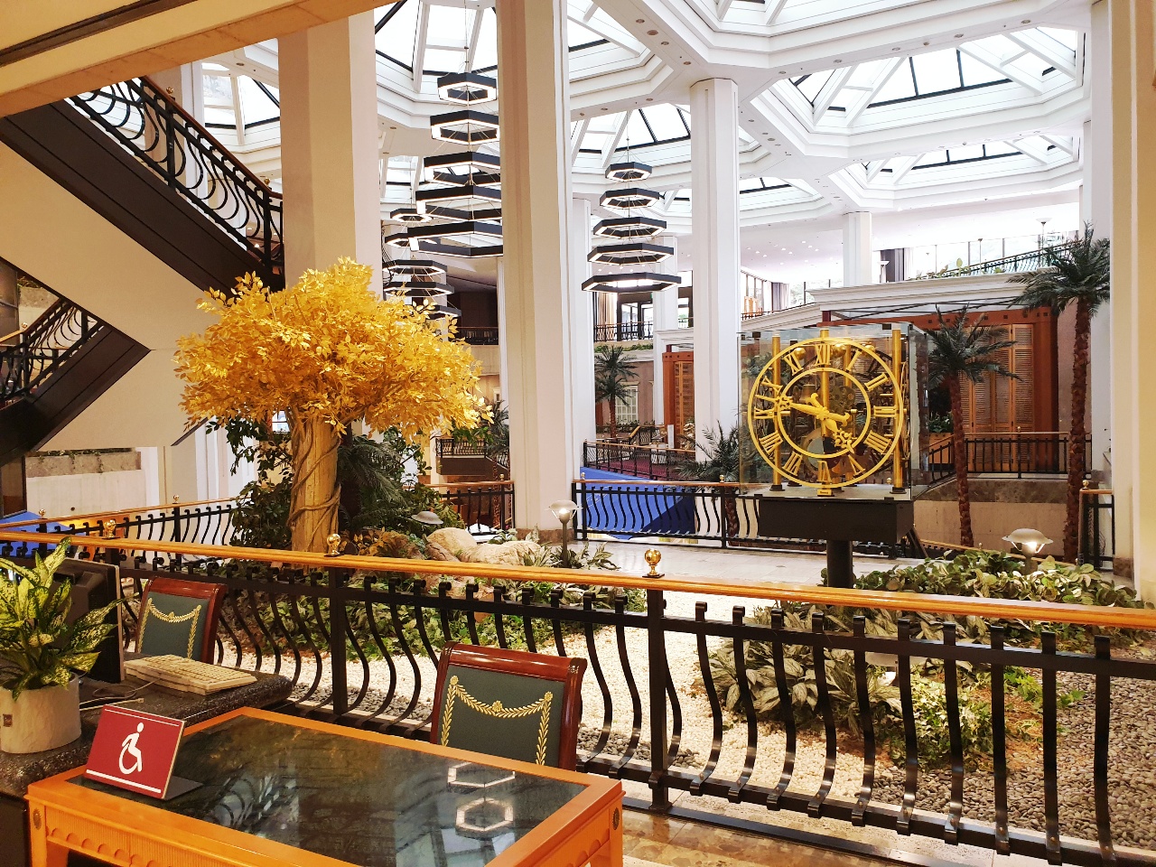 스위스그랜드호텔-계단