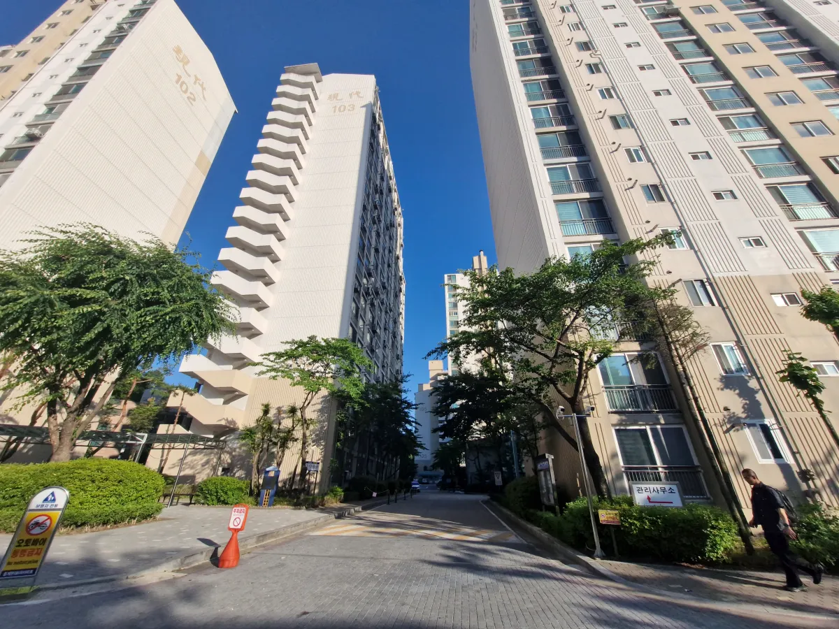 오래된-구축아파트이지만-관리가-잘되어-있다
