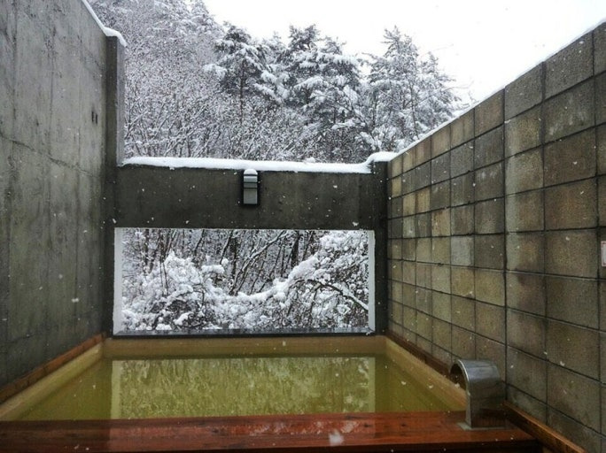 설경 보며 힐링 겨울 온천 여행지 BEST 6 행안부선정