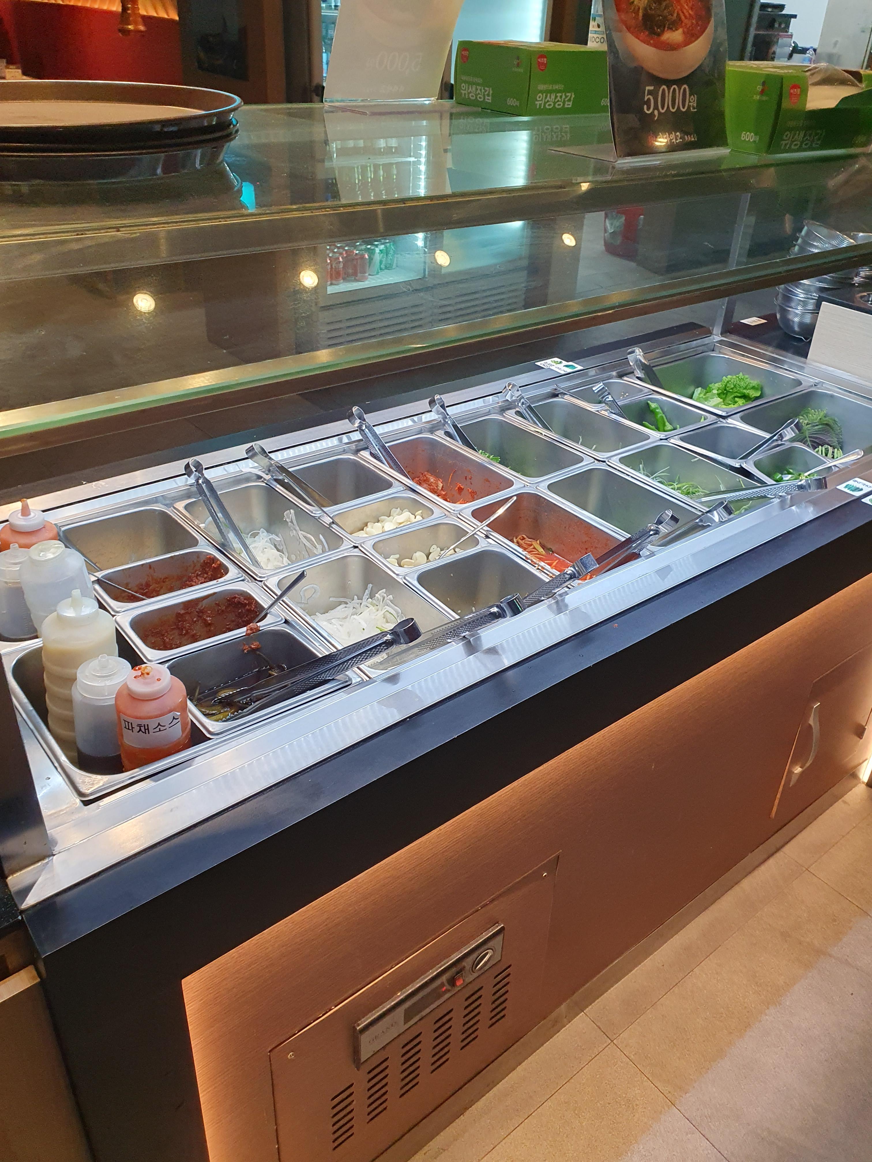 제주 흑돼지 맛집 다다익고 샐러드바1