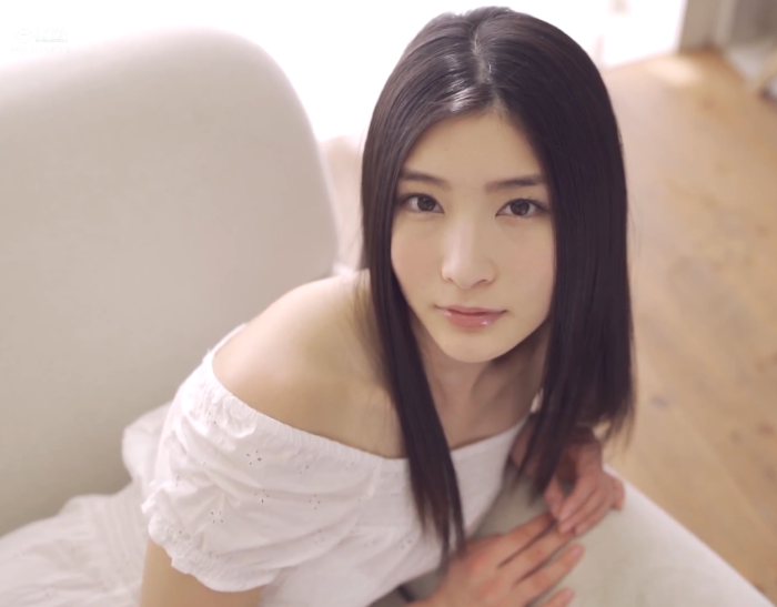 혼조 스즈 (Suzu Honjo, 本庄鈴)