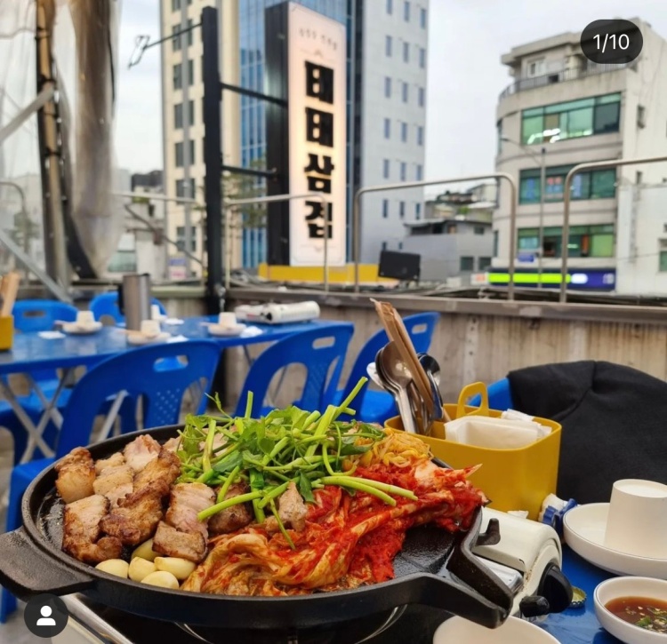 생방송오늘저녁 신당 신당역 고기에 유니짜장 조합 삼겹살 구이에 짜장면 맛집 추천