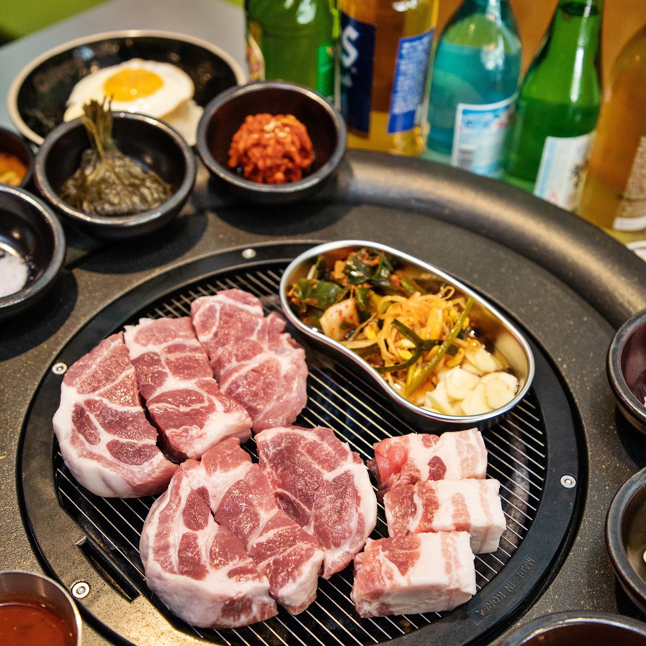 한국식 돼지고기 요리 삼겹살 이미지