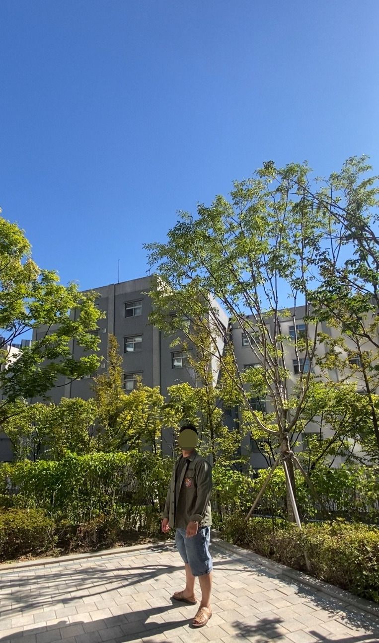 데일리룩(2024. 9. 24.)OG-107 자켓 셔츠, 무신사스탠다드 티셔츠, 디미트리블랙 카펜터 버뮤다 데님 팬츠, 츄바스코 샌달 신발, 카시오시계 A158W-1 클래식 실버