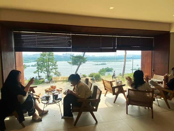 폴콘리버가든팔당-2층