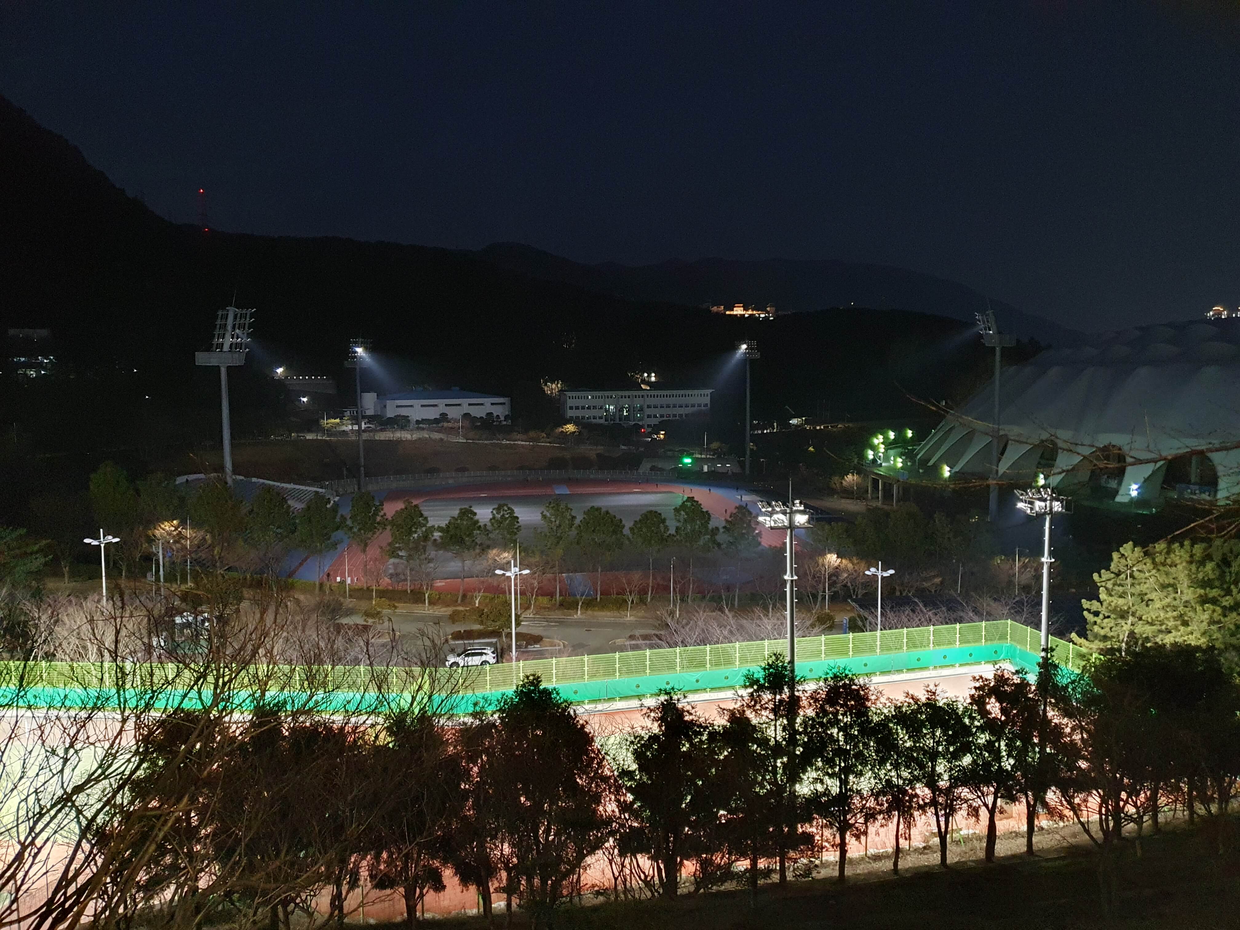 사직동 아시아드 보조경기장-멀리서 본 전경