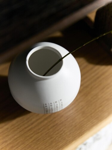 BTS 굿즈 추천 TOP10 (실사용 후기) 사러 가기