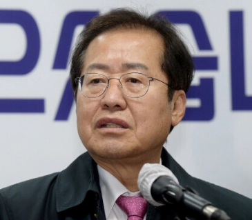 홍준표 프로필 나이 고향 학력 재산 페이스북