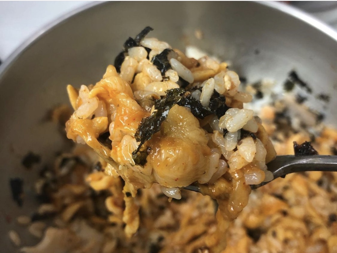 비벼진 전복성게비빔밥
