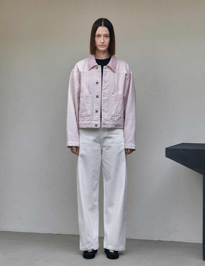 샤이닝 1회 김민주 자켓