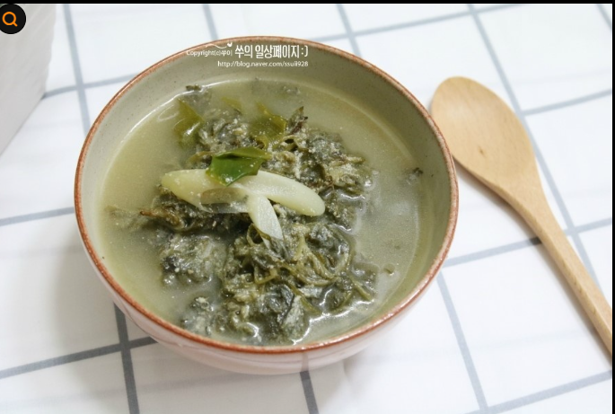 쑥 누구에게 좋고 누구는 주의해야 할까?