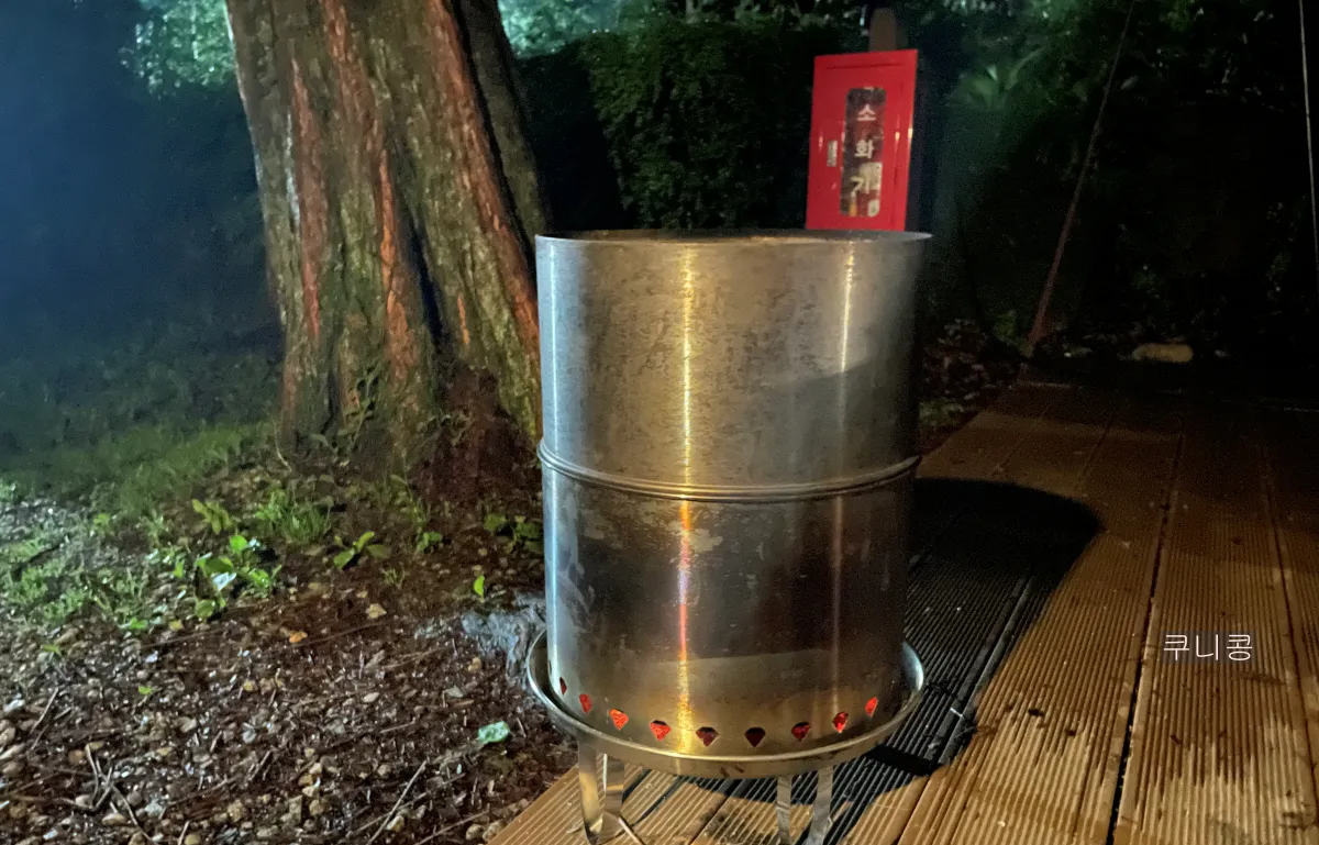 캠핑-불멍용-화로대-추천!-가족캠핑에서-2중-연소-접이식-화로대-써본후기