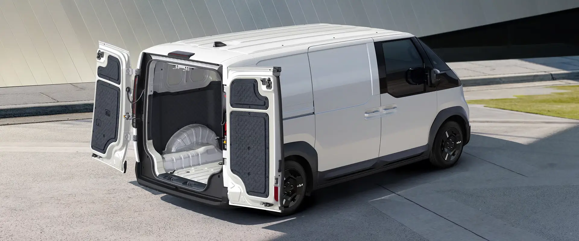 pv5_cargo_exterior_rear_quarter_pc