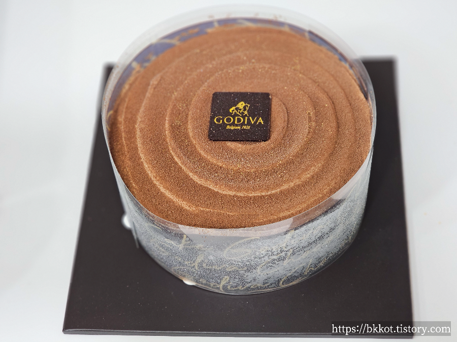고디바 초콜릿 레이어 케이크