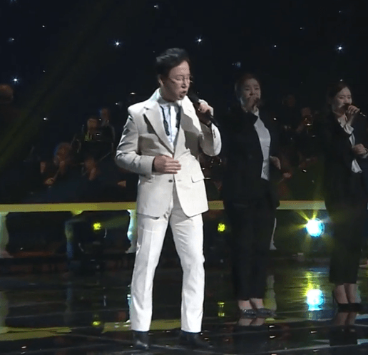 이선규(최헌) 가을 비 우산 속