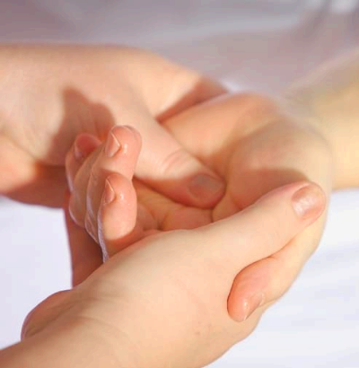 손가락 관절염 증상과 치료법