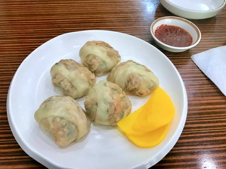 그 시절 온기 그대로, 추억의 옛날만두, 고기만두, 김치만두 은평구 연신내역 맛집 추천 생방송투데이 리얼맛집 오늘방송 인생 분식