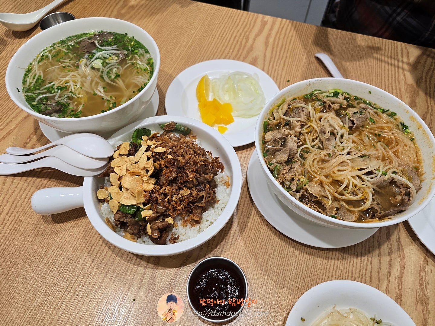 클래식 쌀국수, 미트 힐 라이스, 매운 쌀국수
