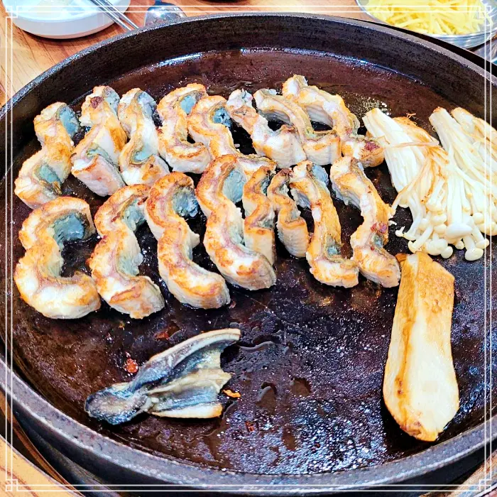 동묘역&#44; 창신동 맛집 100% 국내산 민물장어&#44; 장뇌삼&#44; 장어 숯불 구이