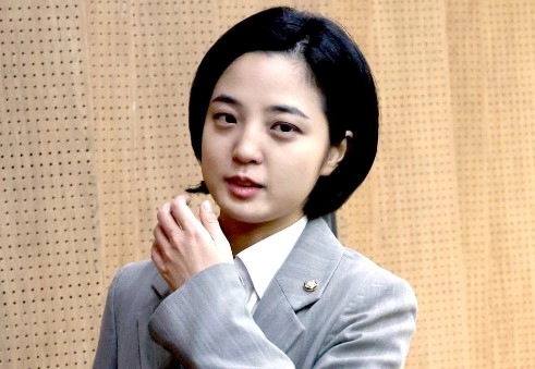 류호정 국회의원 프로필 나이 고향 학력 재산 정의당 경력