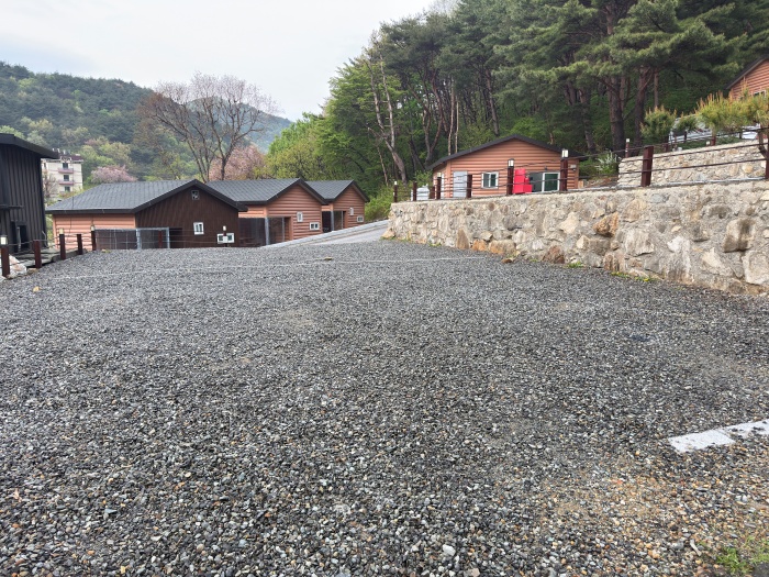 포레스트 캠핑장 E 사이트