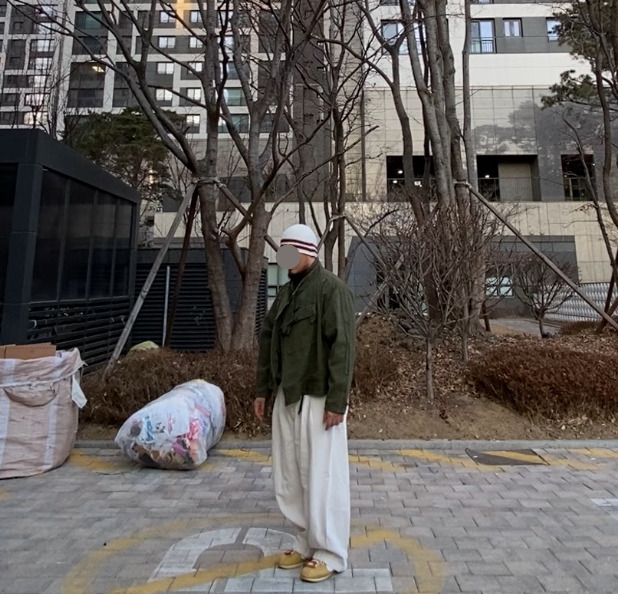 데일리룩('26.1.29.)루오에스펙 울니트햇 버킷햇 벙거지, 밴웍스 폴라티, 메이든 스웨덴 야상 모터사이클 재킷, 무신사스탠다드 벌룬팬츠, 나이키 코르테즈 옐로우 레빗 23 SE