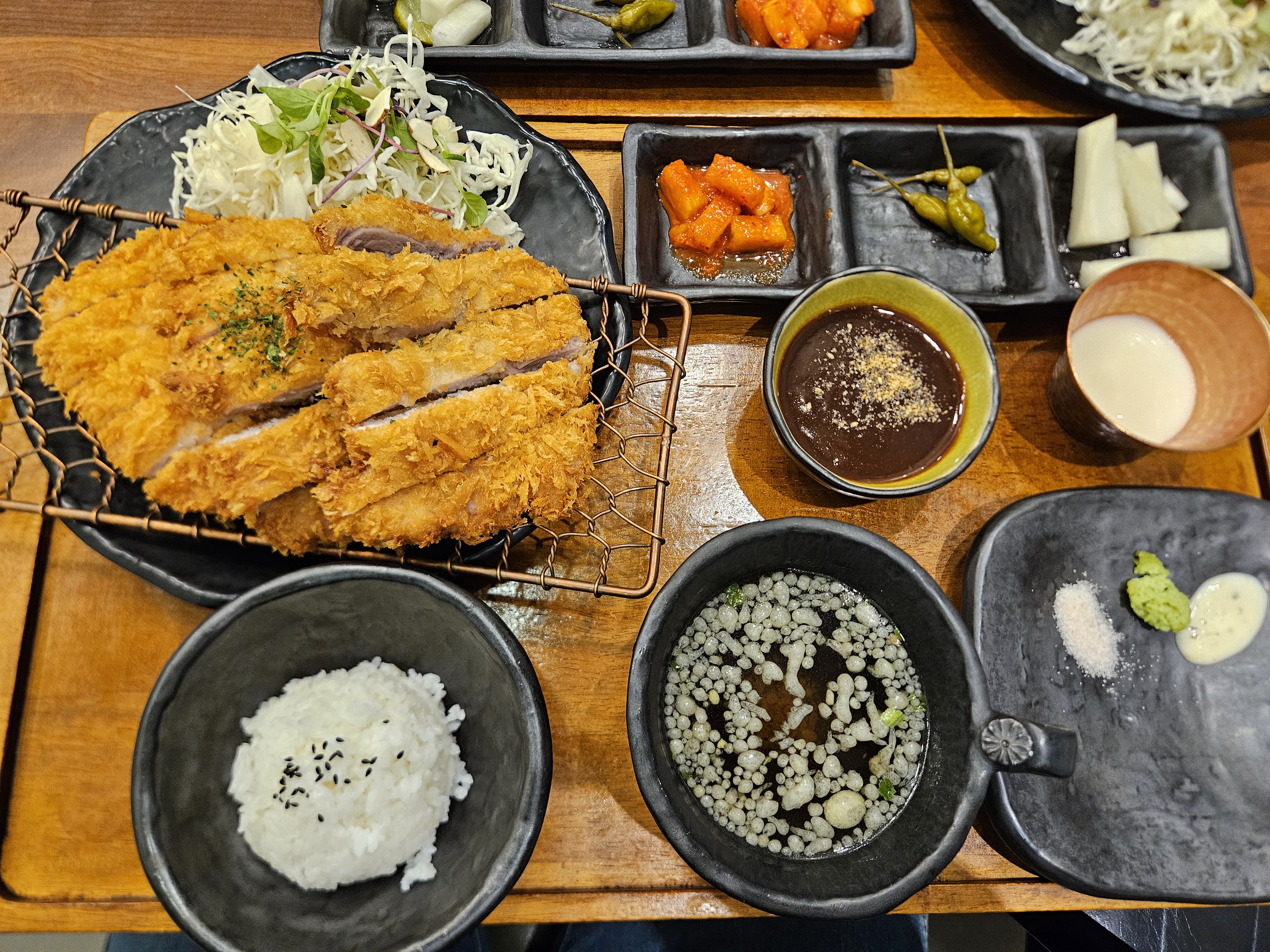 명지 카츠탄탄